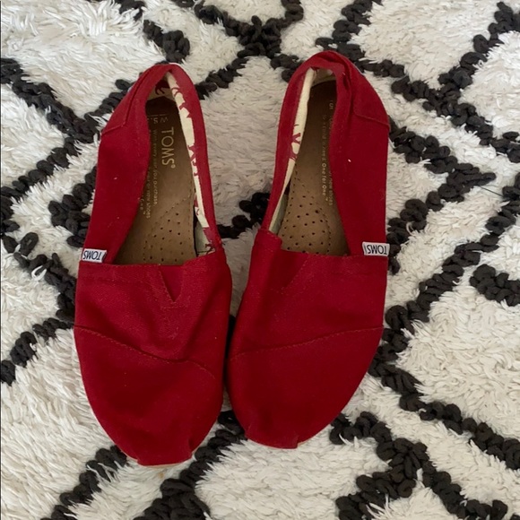 TOMS │Red Alpargata Slip On  │Size: 5.5 │ - Picture 3 of 4